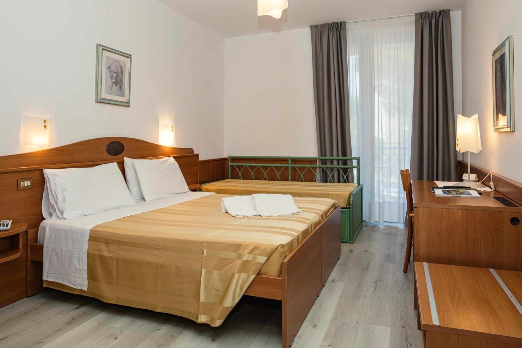 Hotel Leonardo Da Vinci Wellness Spa Bibione Exterior foto